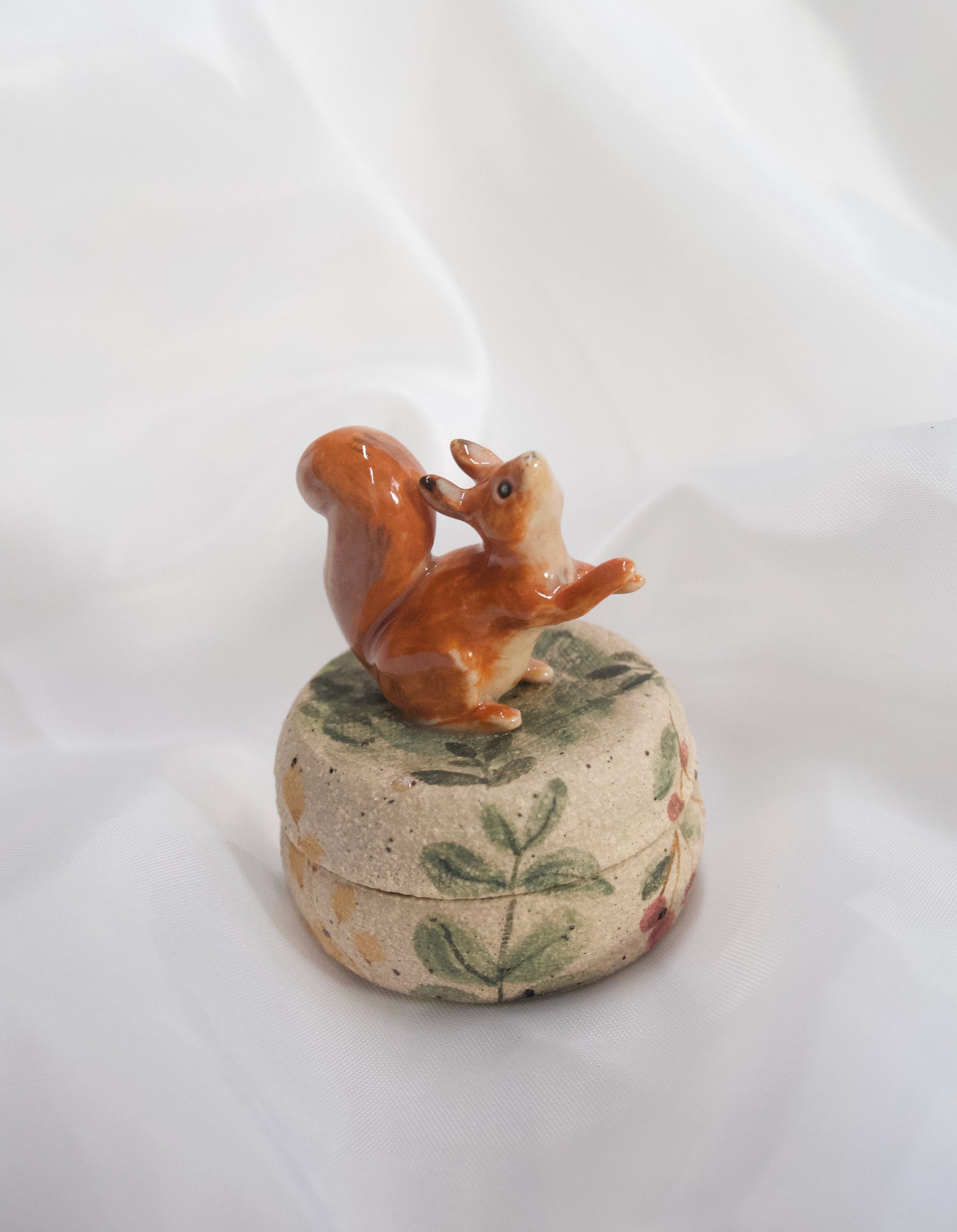 Red Squirrel Trinket Pot