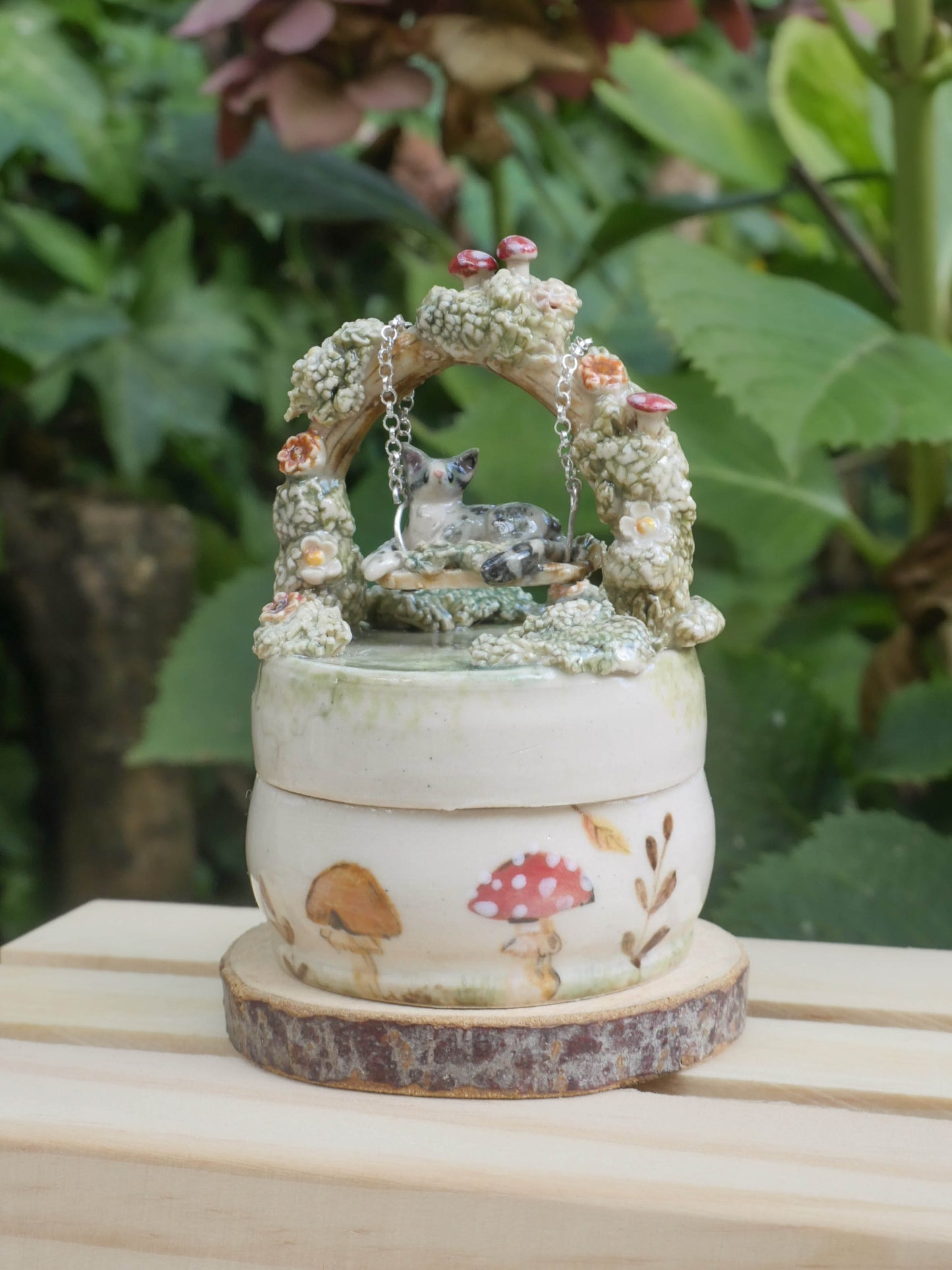 Autumnal Cat Swing Trinket Pot