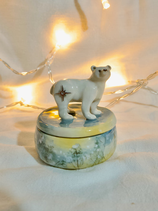 Polar Bear Snowy Pot