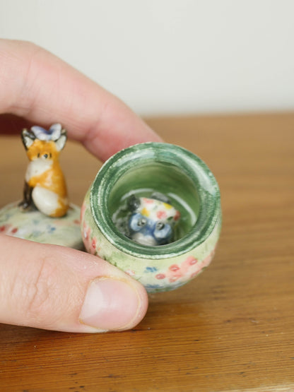 Extra Small Butterfly Fox Pot