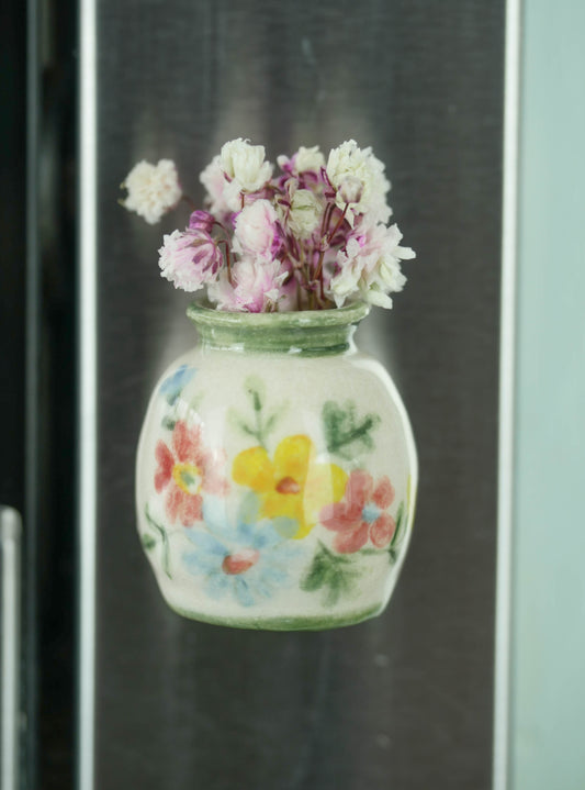 Magnet: Mini Summer Floral Vase