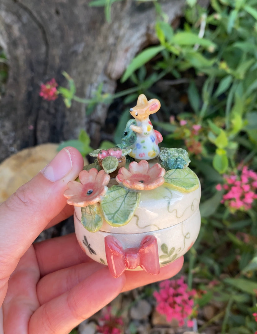 Strawberry Mouse Pot