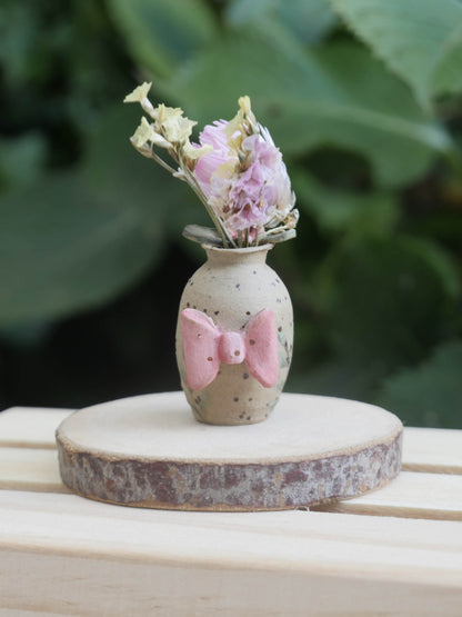 Tiny Bow Vase