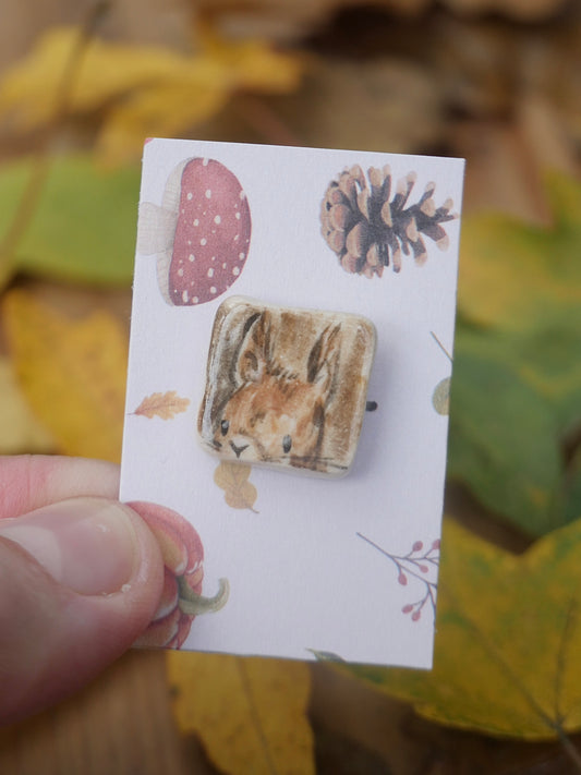 Mini Red Squirrel Pin